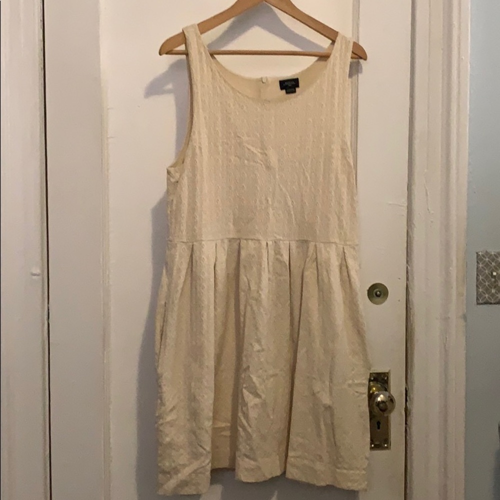 Anthropologie ivory knit dress w/ pockets! - L